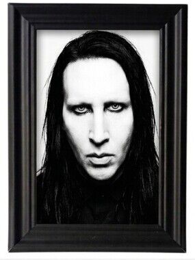 Marilyn Manson Make Up Metal Gothic Rock Alternative punk edgy Goth 90s retro